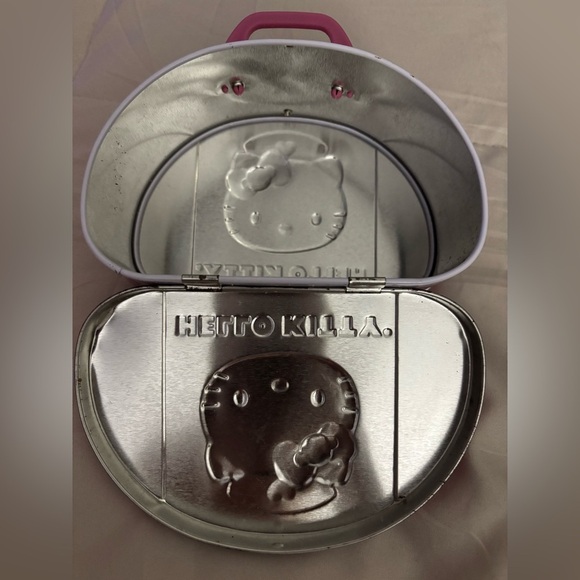 Hello Kitty by Sanrio | 2014 small Nurse Hello Kitty tin. - Picture 10 of 14